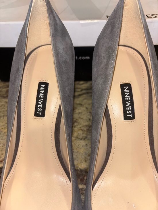 Nine West Gray Heels NIB - Picture 7 of 10